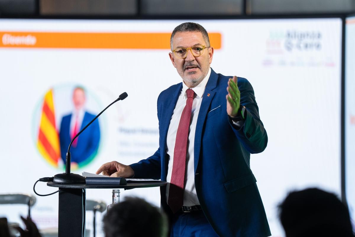 Sàmper durante su intervención