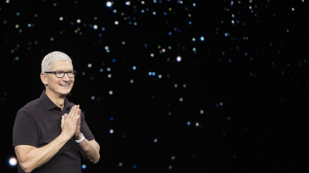 Tim Cook, durante la presentación del móvil.