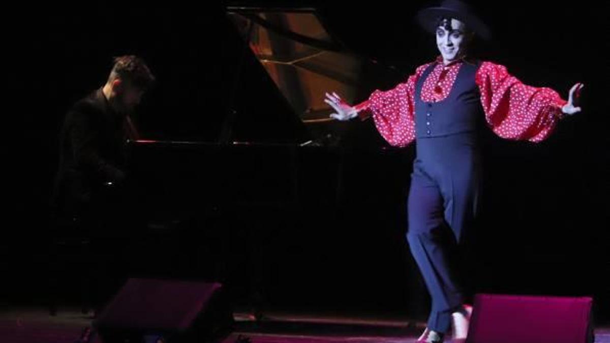 Imagen de archivo de una actuación en el Teatro Echegaray de Ontinyent