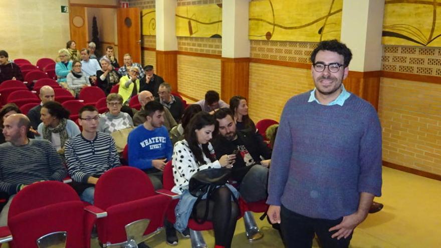 Un joven de Xàbia retrata el drama de la generación de emigrados que ya no puede volver a España