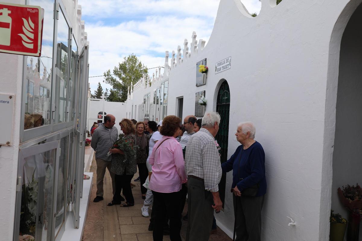 Día familiar para la memoria familiar en Formentera por Tots Sants