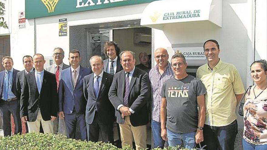 Caja Rural de Extremadura abre una nueva sucursal en Casatejada