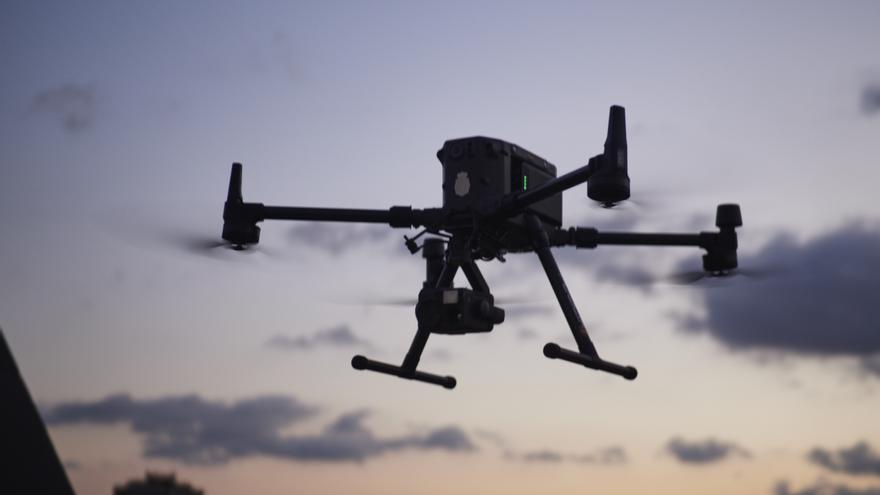 Afectados por los títulos inválidos de pilotos de drones preparan una  demanda colectiva