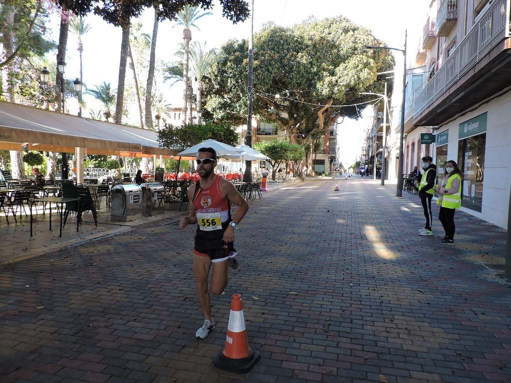 Estos todas las imágenes de la Media Maratón de Águilas