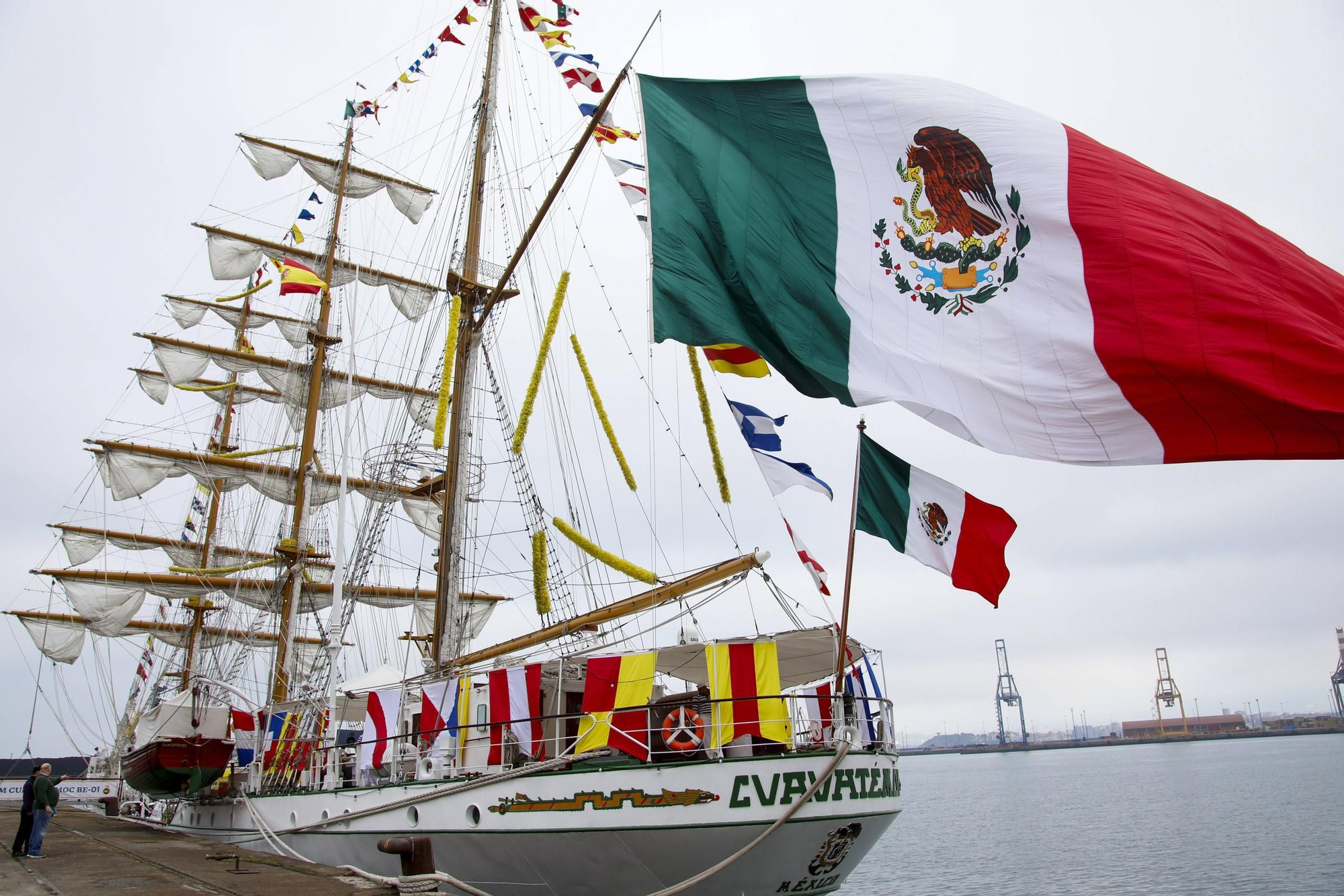En imágenes: Así es el «Cuauhtémoc», el imponente barco de México que acaba de llegar a Gijón