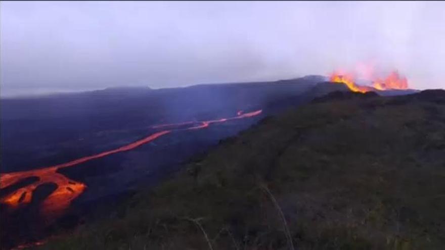 El volcán Sierra Negra entra en erupción en las Galápagos