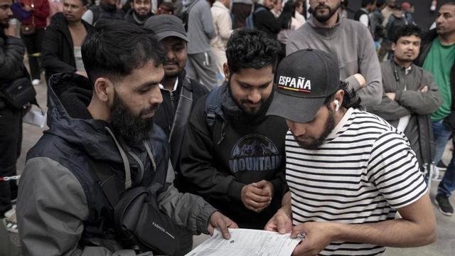 Procés de regularització extraordinària de migrants. | FERRAN NADEU