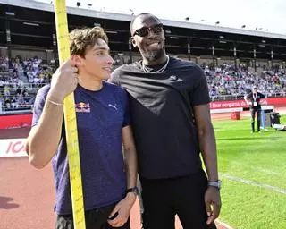Duplantis establece un nuevo récord del mundo de salto con pértiga con 6,28 metros