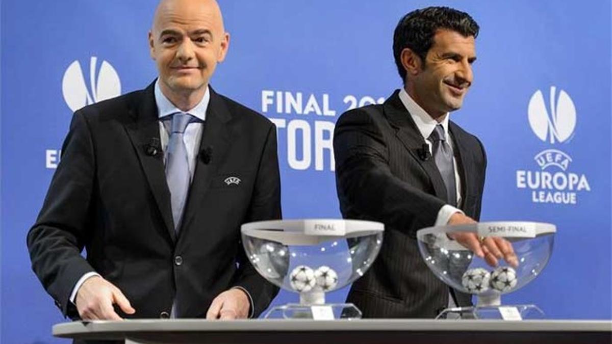 Infantino cuenta con el apoyo de Figo para presidir la FIFA
