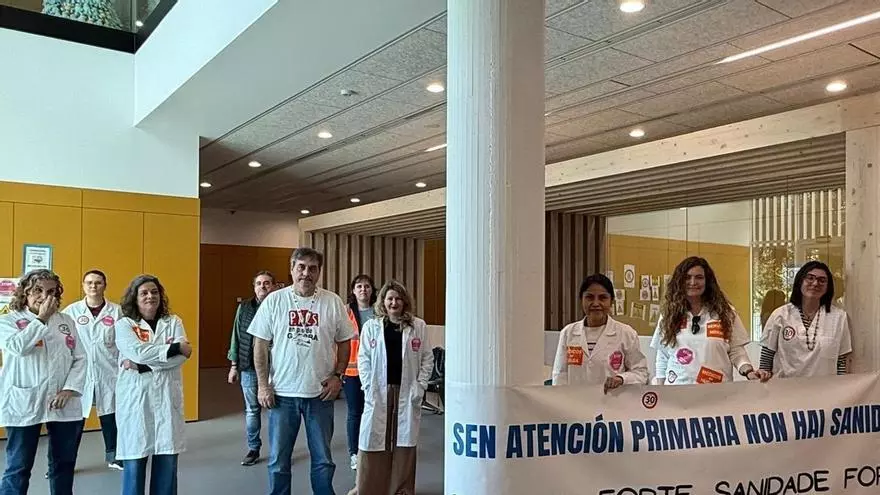 Encierro de médicos en el centro de salud Olimpia Valencia de Vigo para forzar a la Xunta a negociar