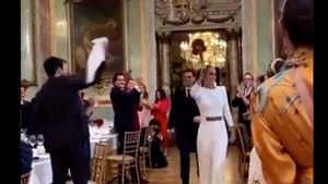 Polèmica per un casament al Casino de Madrid sense mascaretes ni restriccions contra la Covid