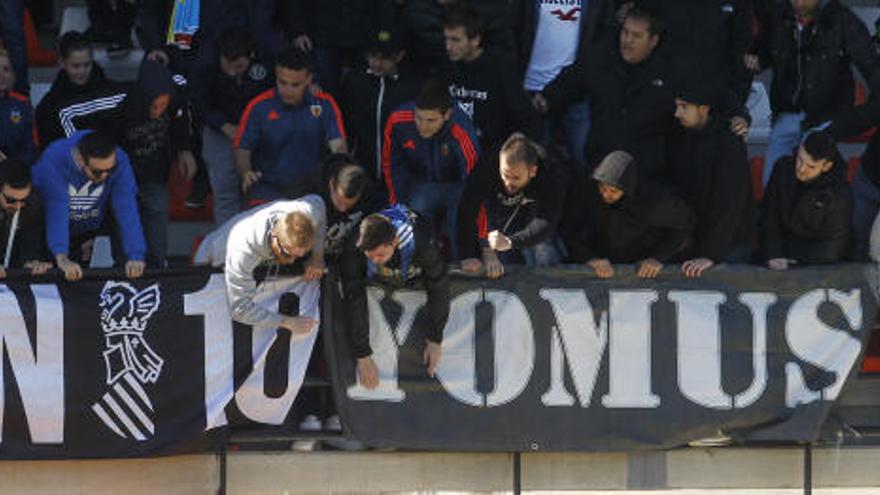 Paco Rausell llama a la Curva a partir de cero y animar