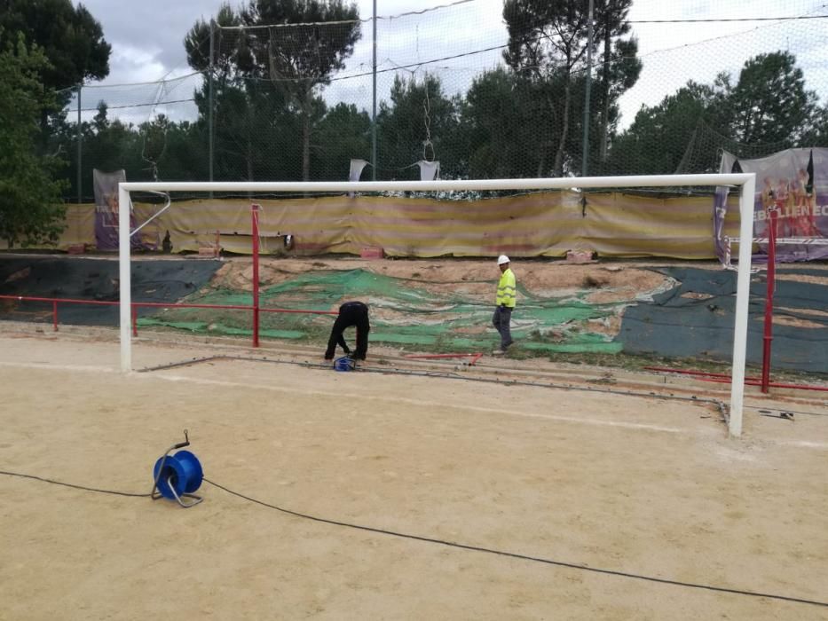 Comencen les obres al camp de futbol de la Pirinaica