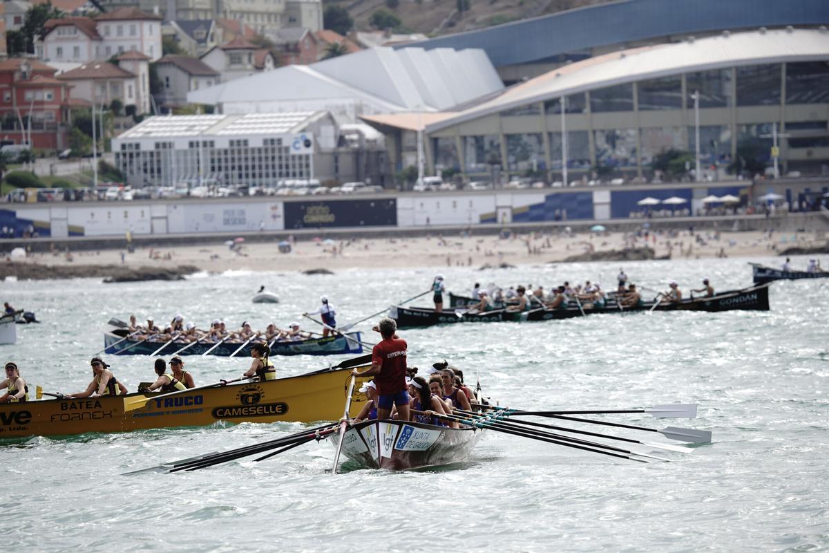 LLEGAN LAS TRAINEIRAS A RIAZOR