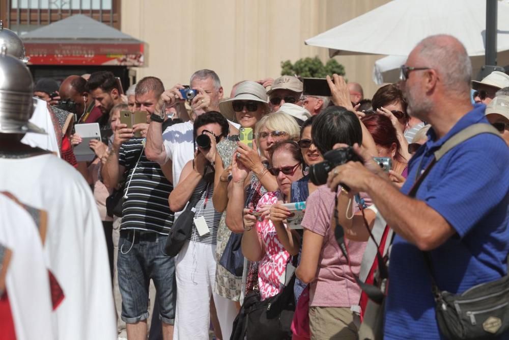 Los turistas disfrutan de Carthagineses y Romanos