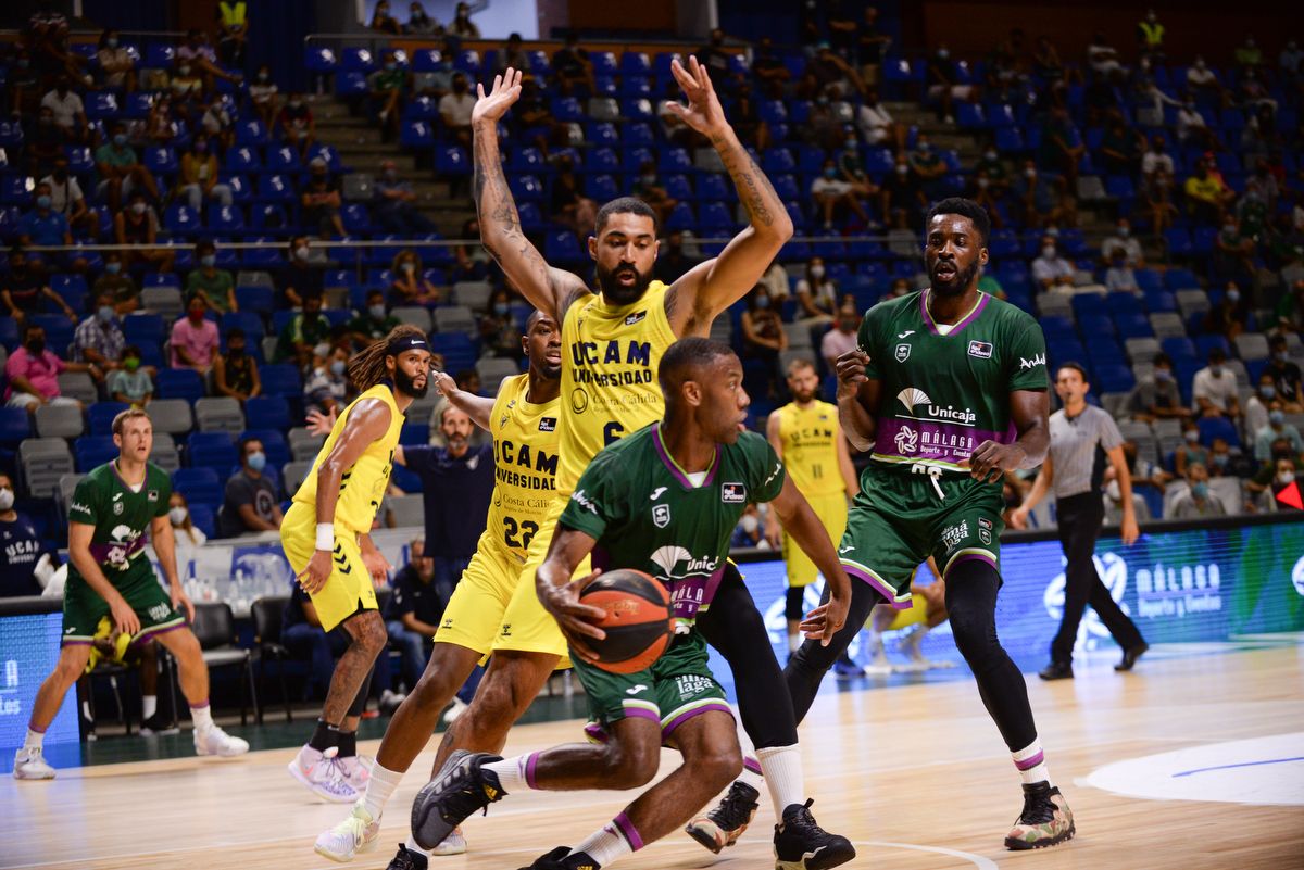 El Unicaja también gana al UCAM y se lleva el Trofeo Costa del Sol