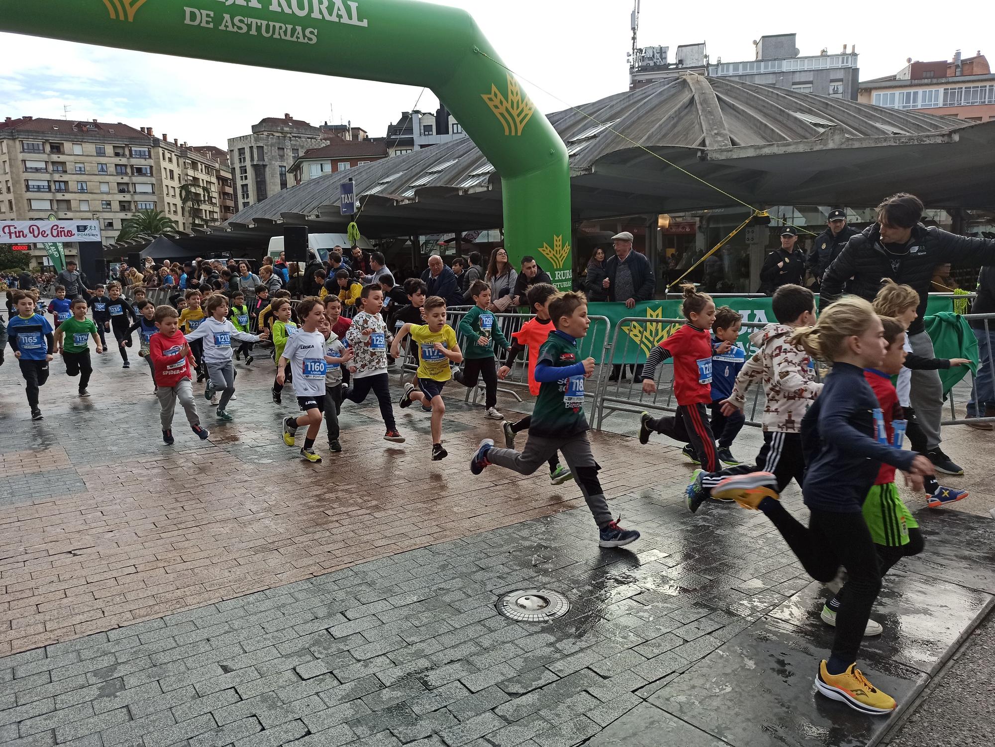 Casi 1.500 participantes disputan la carrera de Fin de Año de Pola de Siero