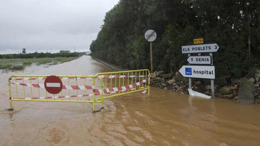 Acceso cortado a Dénia por las precipitaciones torrenciales del pasado otoño.