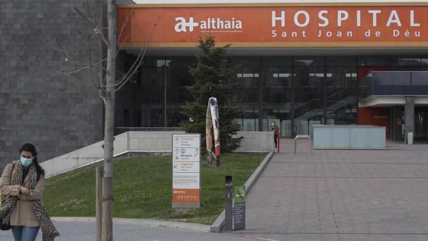 Façana de l&#039;Hospital de Sant Joan de Déu de Manresa. El número d&#039;ingressats per coronavirus ha baixat