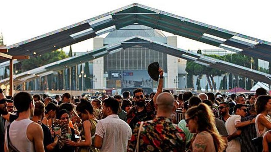 La 26a edició del Festival Sónar de Barcelona va finalitzar ahir amb un reducció dels visitants respecte a l&#039;any passat.