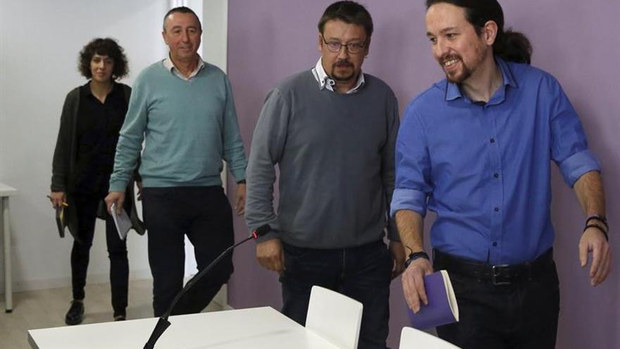 Podemos critica el pacto de un &quot;búnker contra el cambio&quot; en la Mesa de Congreso