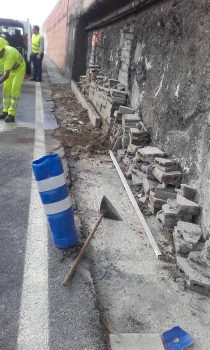 Retenciones en la Avenida Marítima por la caída de un muro