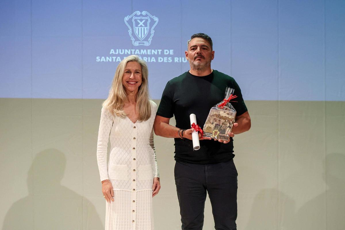 Premios Xarc y Medalla de Oro de Santa Eulària Premios Xarc y Medalla de Oro de Santa Eulària
