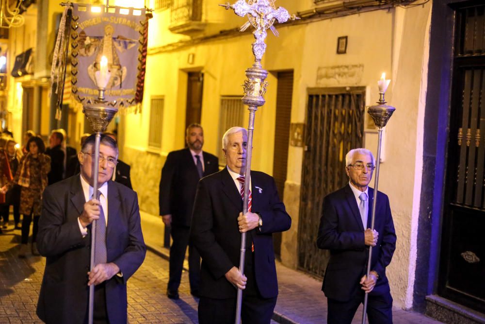 Varios momentos de la procesión que se celebró en honor al apóstol en Benidorm.