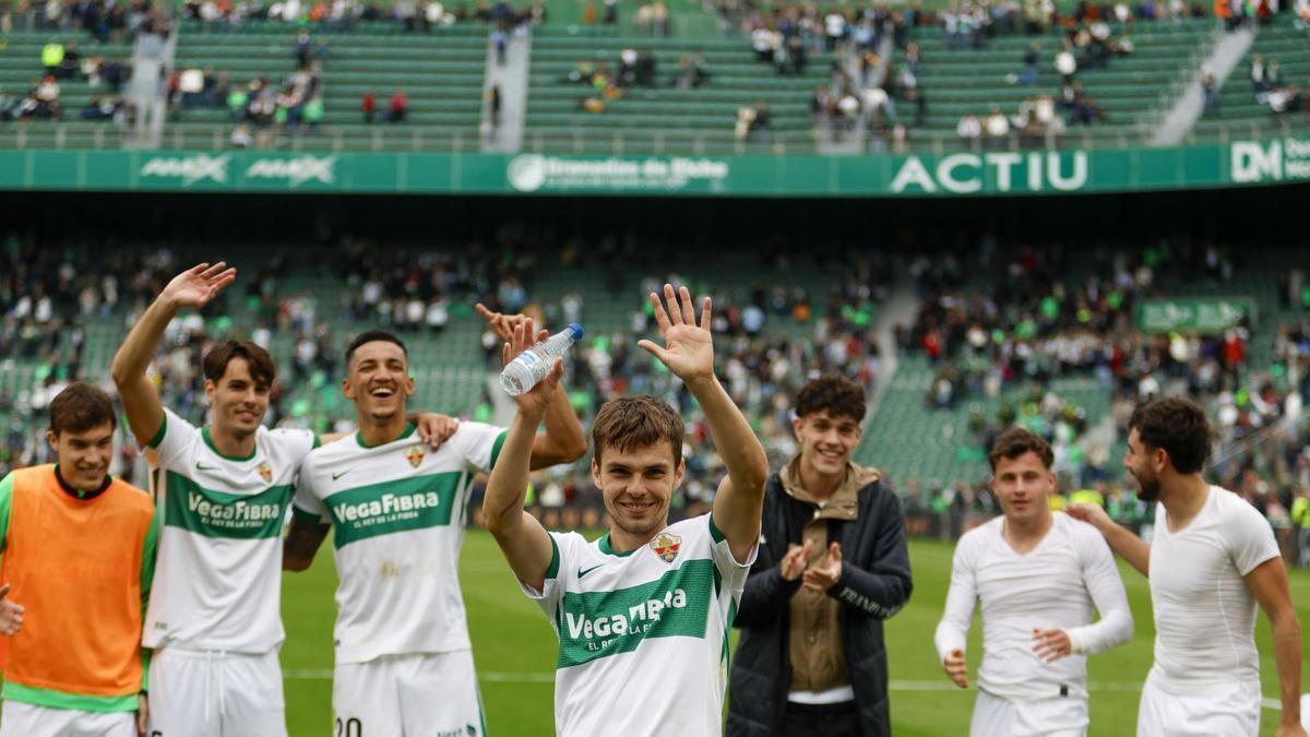 El Elche, con todo a la final por la permanencia