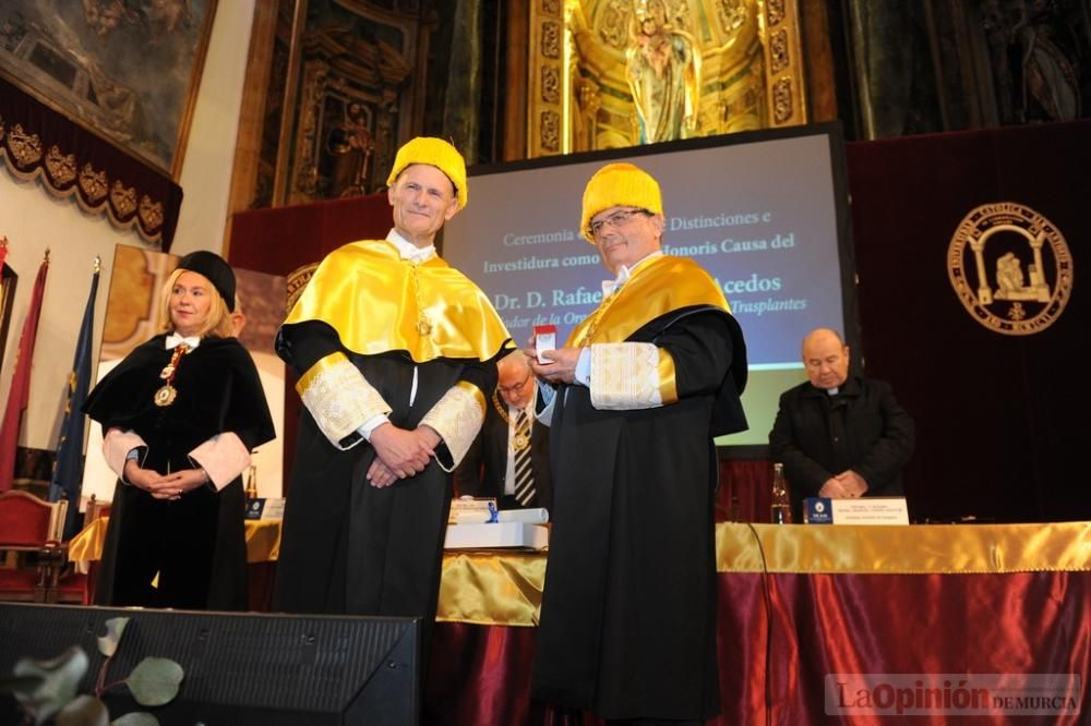 El fundador de la Organización Nacional de Trasplantes, Rafael Matesanz, es investido doctor Honoris Causa por la UCAM