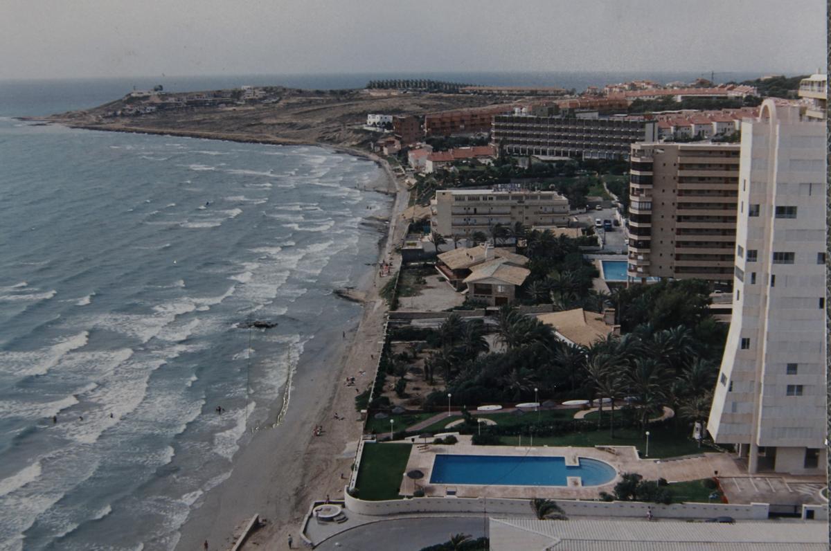 Imagen de la playa San Juan, en Alicante