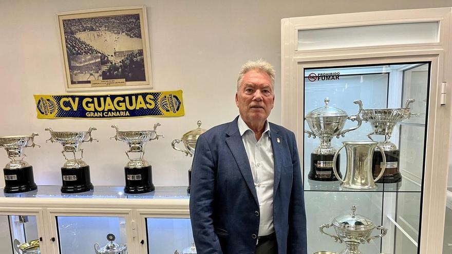 Juan Ruiz, presidente del Guaguas: "El presidente de la RFEVB es una desgracia que nos ha caído"
