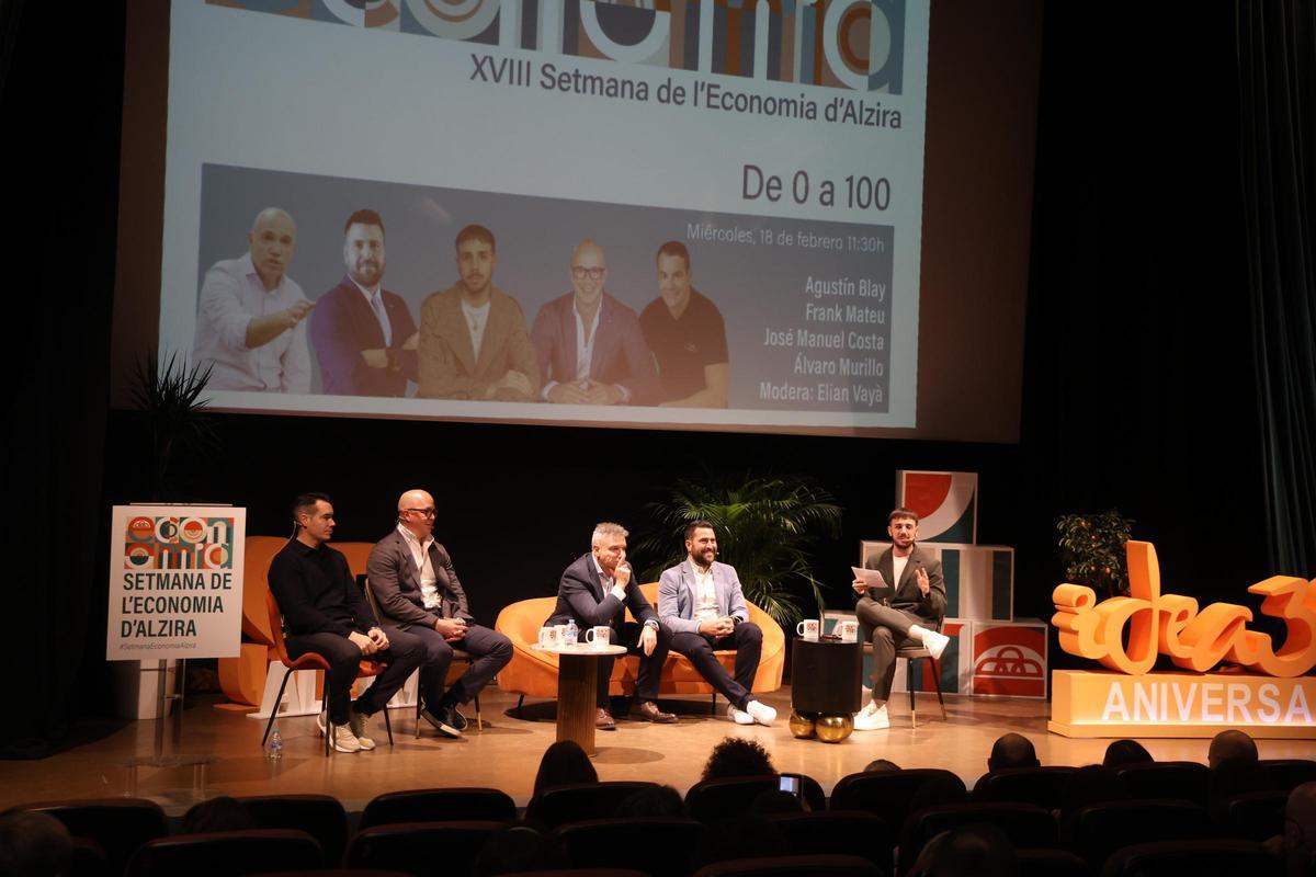 Un instante de la conferencia.