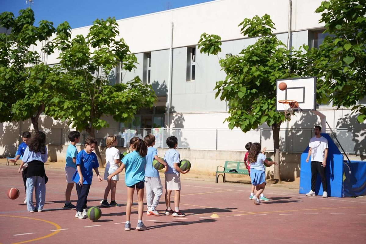Fotogalería | El colegio Las Vaguadas de Badajoz celebra su Semana del Deporte
