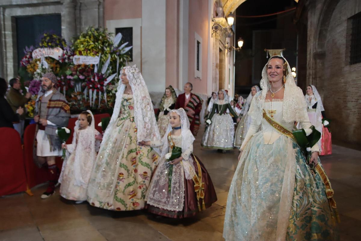 Todas las fotos de la ofrenda del 18 de marzo por la calle San Vicente hasta la 21:30 horas