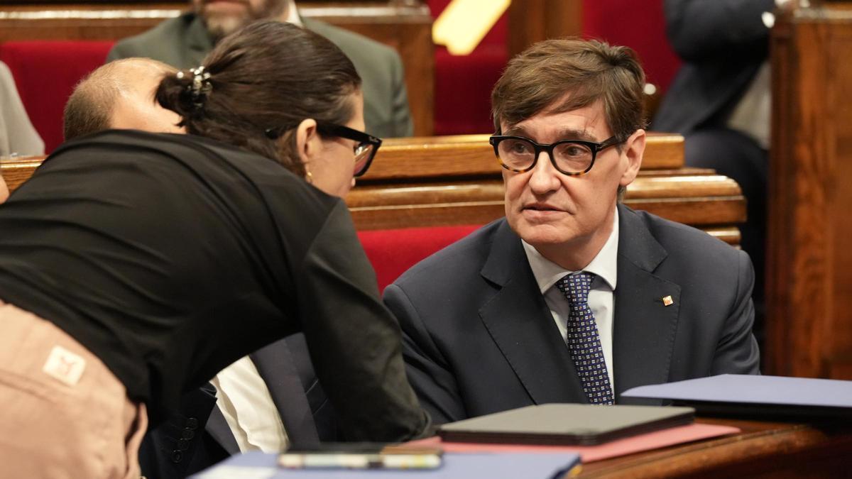 El president de la Generalitat, Salvador Illa, al ple al Parlament