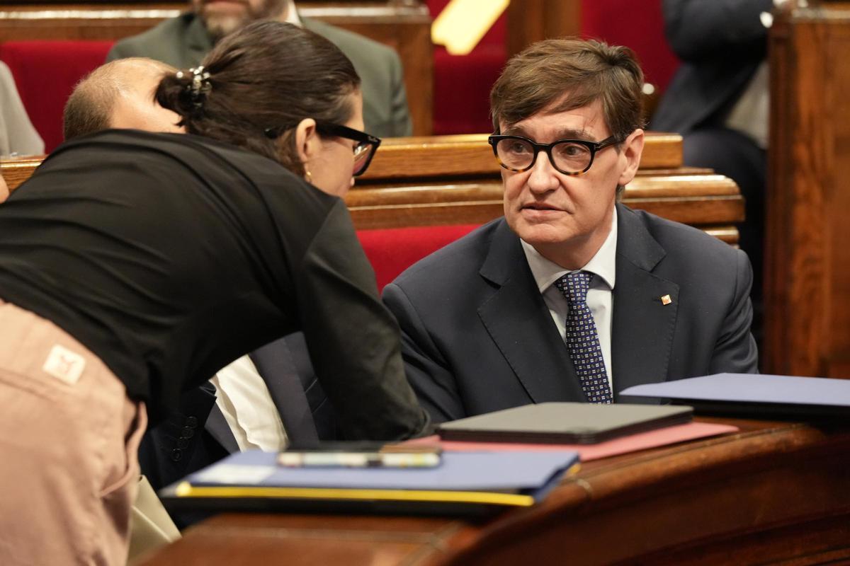 El president de la Generalitat, Salvador Illa, al ple al Parlament