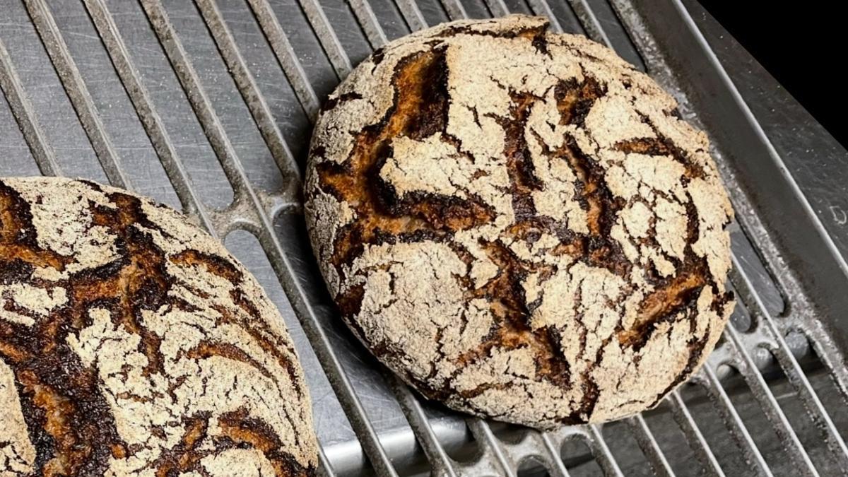 Hogazas con el sello de Richard Hart.