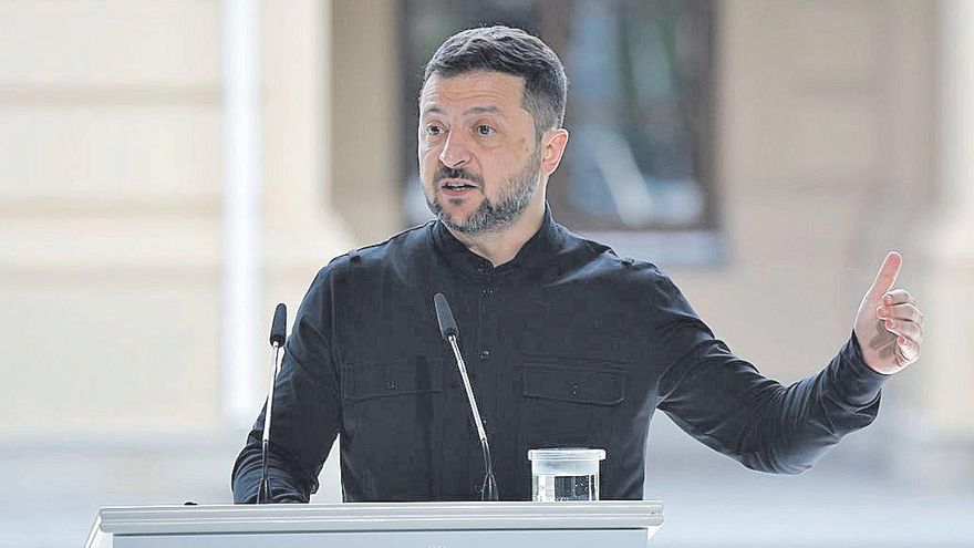 Resulta difícil entender la fascinación europea por  Zelenski