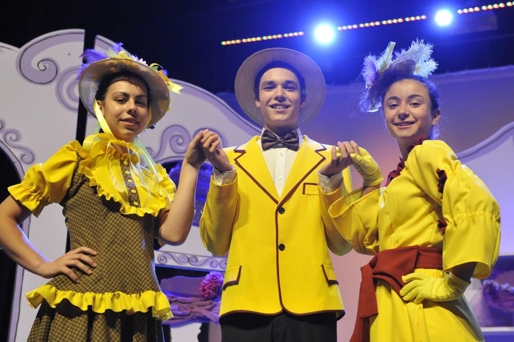 Manresa Teatre Musical posa en escena el clàssic musical ''Hello Dolly''
