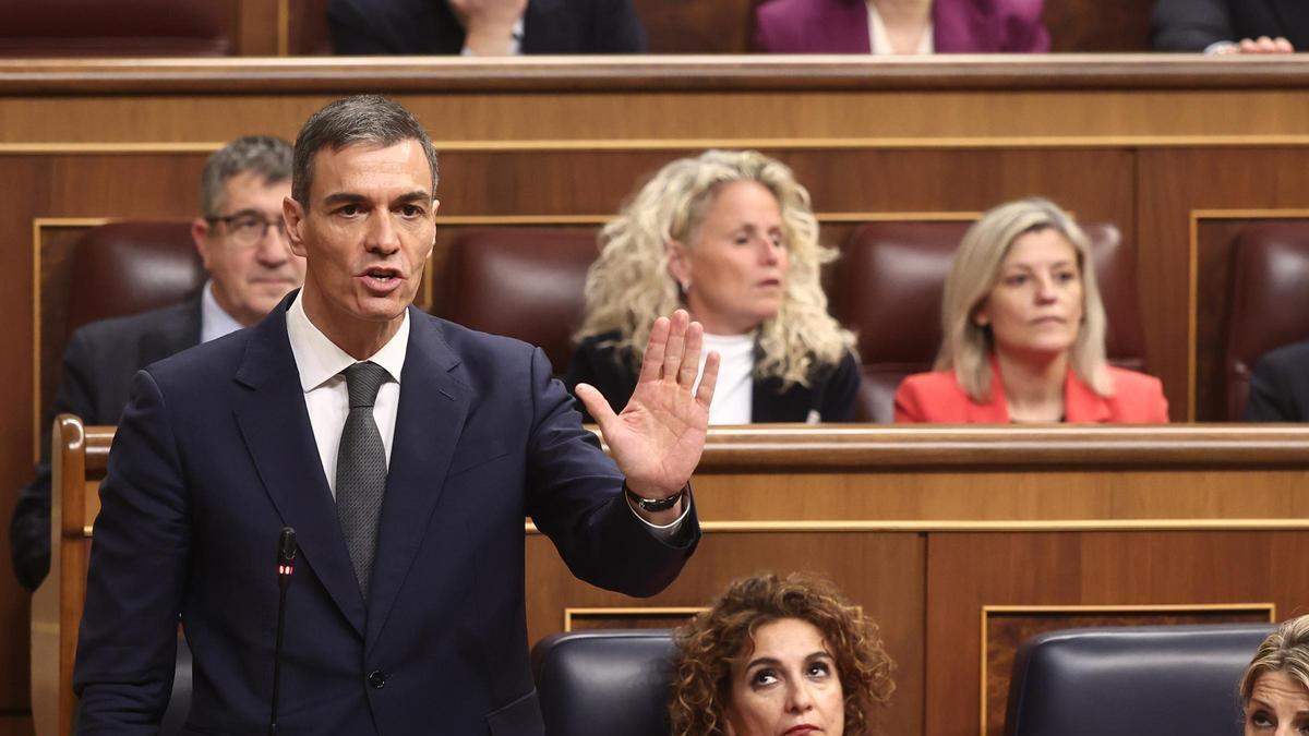 Sánchez utiliza a Madrid para atacar a Feijóo: "¿Qué va a hacer en Móstoles? ¿Con 'Los Pocholos'? ¿Y Quirón?"