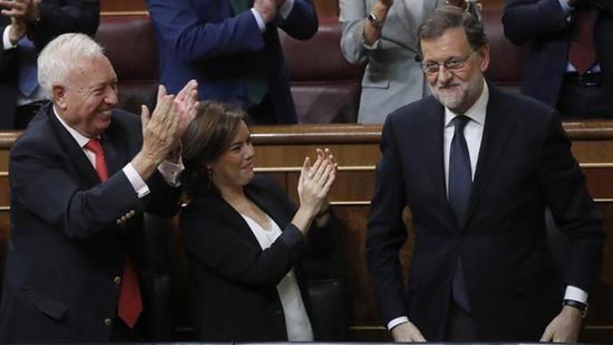 Rajoy jura mañana ante el Rey como primer presidente nombrado por Felipe VI