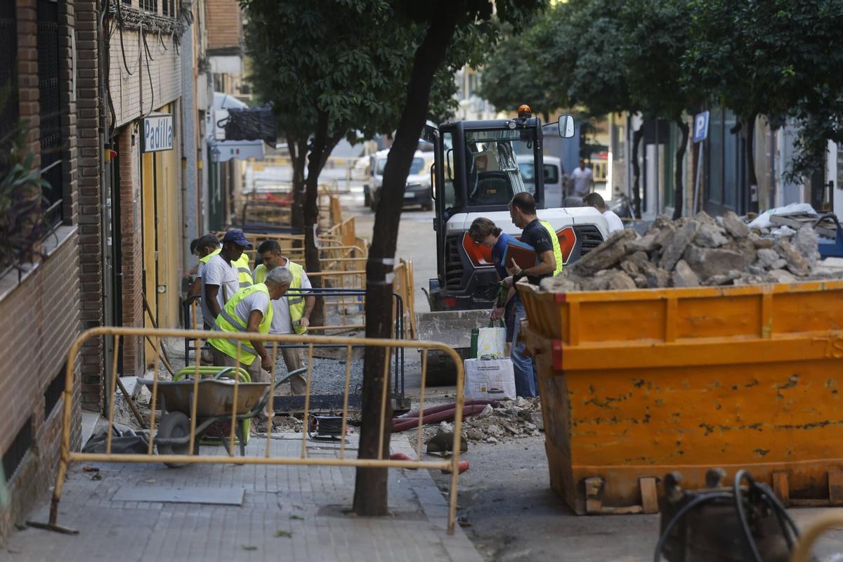 Obras en la calle Marruecos, en Ciudad Jardín.