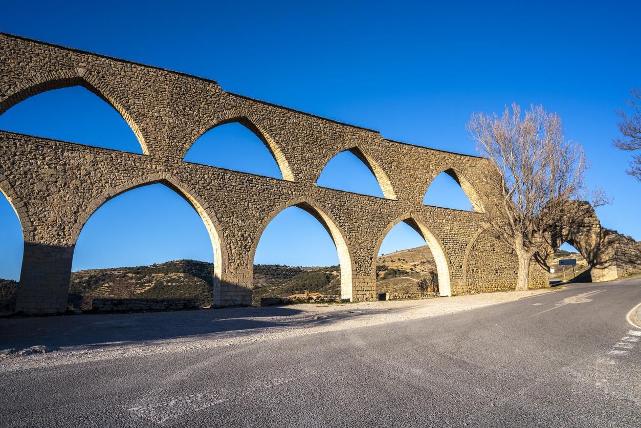 Acueducto de Arcos de Santa Lucía en Morella