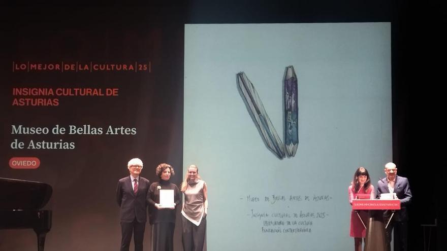 El Museo de Bellas Artes de Asturias recibe la Insignia de la región en el ranking de Lo Mejor de la Cultura: "Es un premio al trabajo del equipo", celebra su directora María López-Fanjul