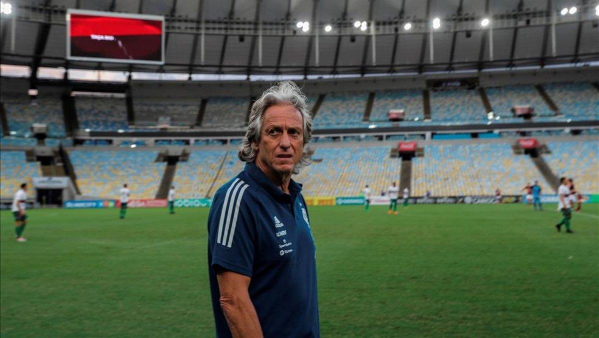 Jorge Jesus fue uno de los principales personajes que estuvo en contra de que se siga jugando el torneo