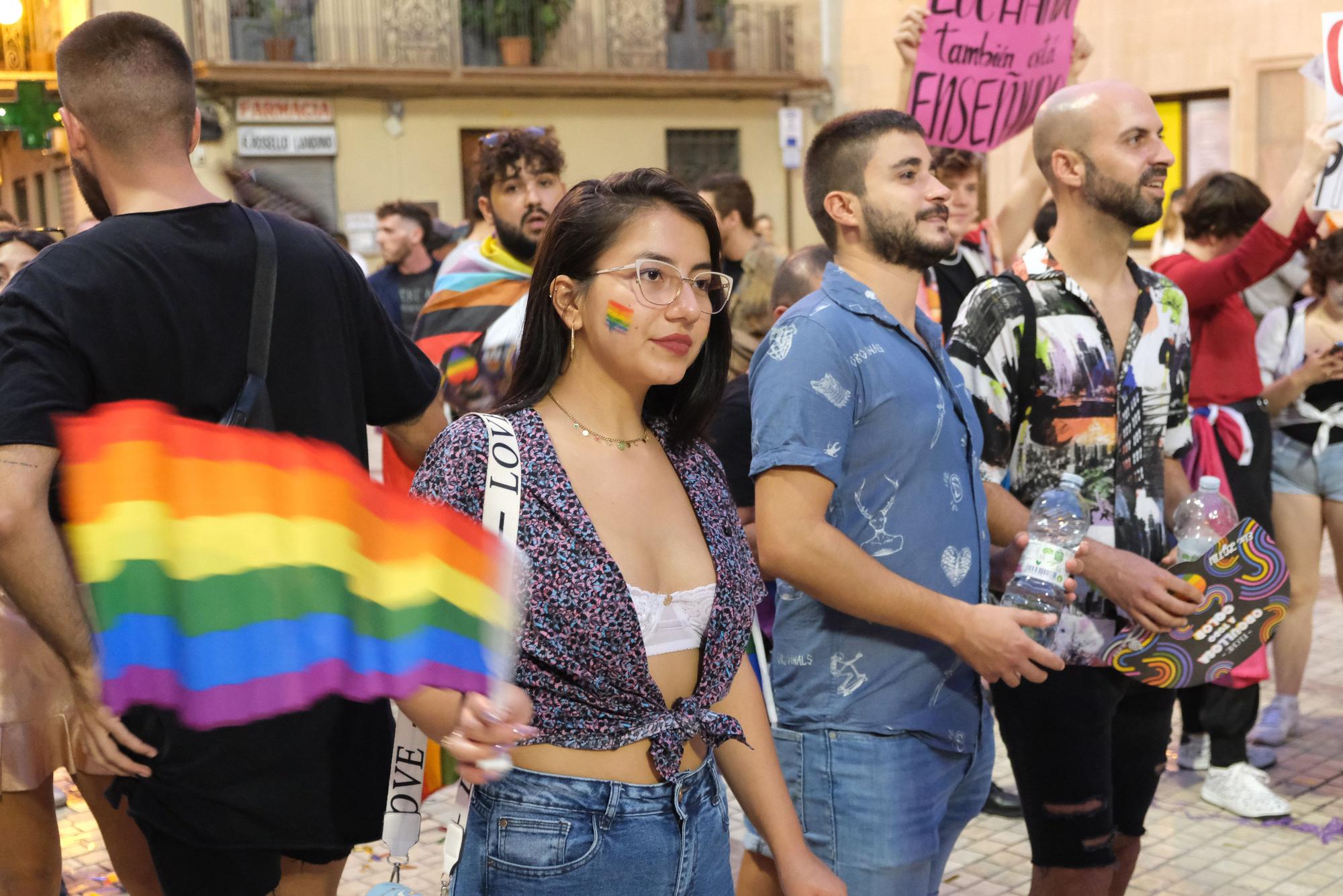 Así ha sido la manifestación del Orgullo en Elche