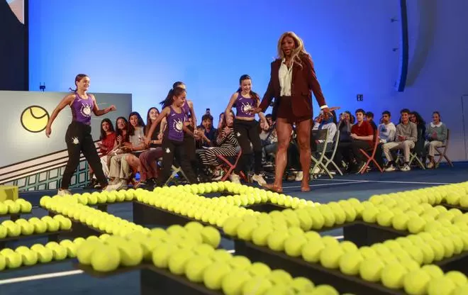 EN IMÁGENES: Encuentro de niños con Serena Williams en el Calatrava de Oviedo