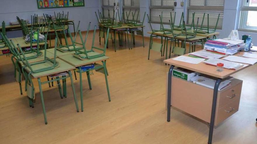 Un aula vacía en Vilanova con motivo de una huelga anterior. // Noé Parga