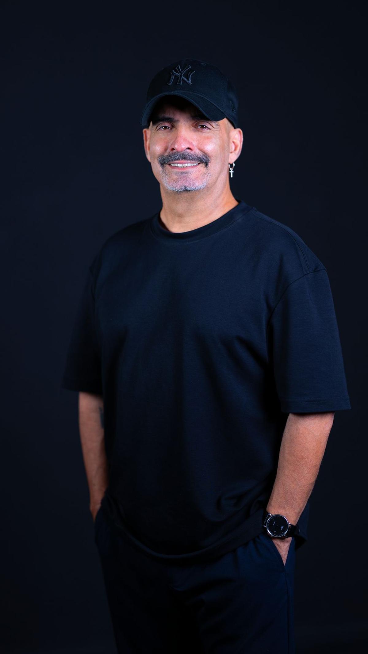 Juan González, director y coreográfico de la escuela de baile Latin Salsa